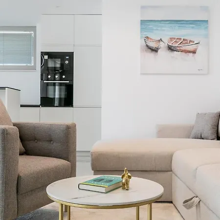 Villa Luxury & Stylish Maslina 10 M From The Sea *