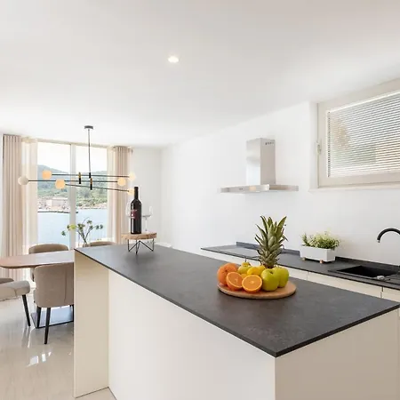 Luxury & Stylish Maslina 10 M From The Sea Villa