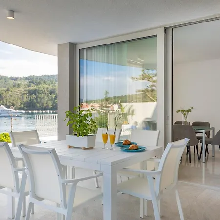 Villa Luxury & Stylish Maslina 10 M From The Sea