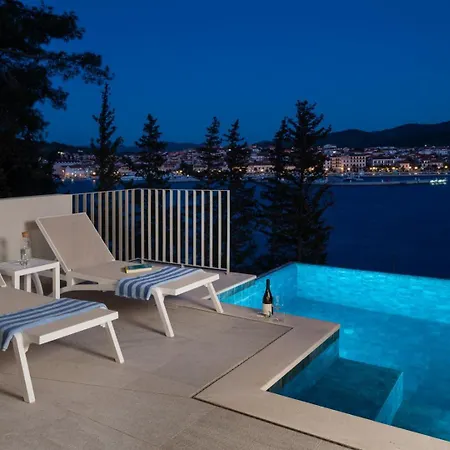 Luxury & Stylish Maslina 10 M From The Sea Vela Luka
