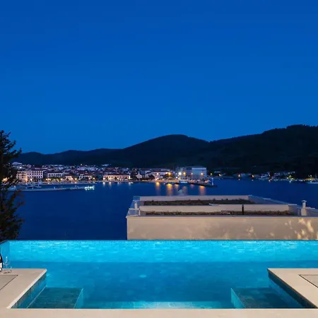Luxury & Stylish Maslina 10 M From The Sea * Vela Luka