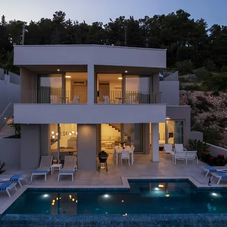 Villa Luxury & Stylish Maslina 10 M From The Sea *